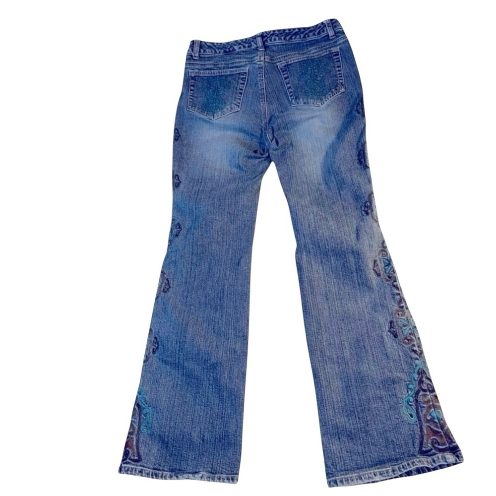 A.M.I. Women’s Bootcut Jeans Size 8 Embroidered Western Boho Denim - Picture 3 of 8